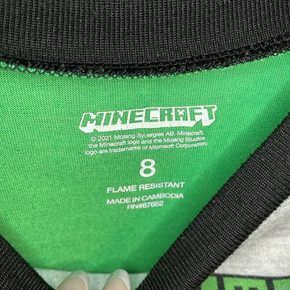 Boys Minecraft Pj set size 8 - Picture 3 of 4